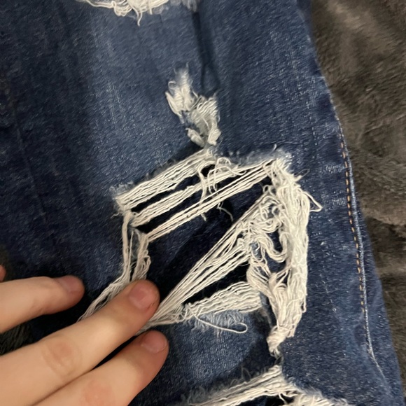American Eagle Outfitters Ripped Dark Blue Skinny Jeans - Picture 3 of 4